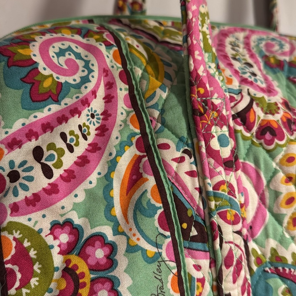 Vera Bradley weekends bag - Picture 2 of 8